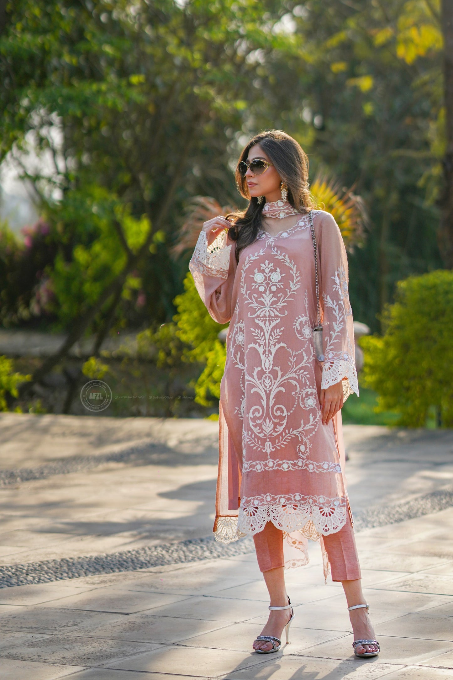 Dusty Rose (Kahani X Rana Noman)