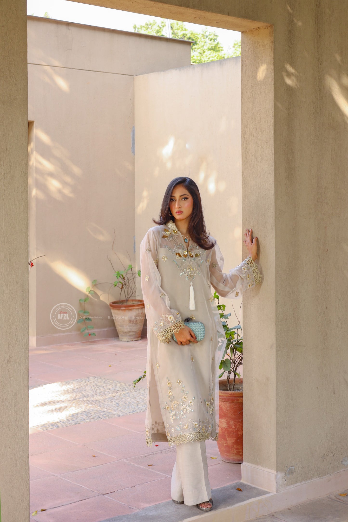 Shell White (Kahani X Rana Noman)